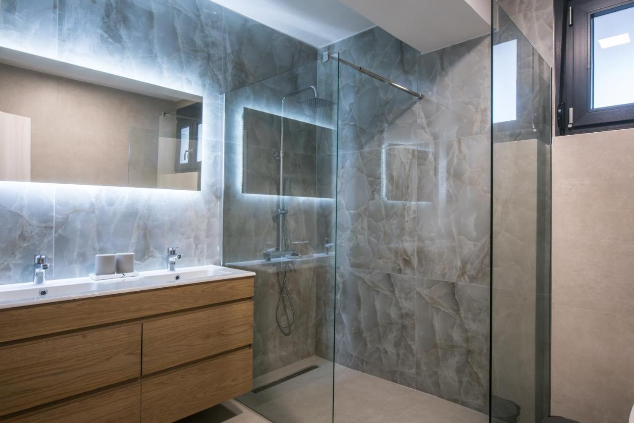 Luxury Marelina Villa